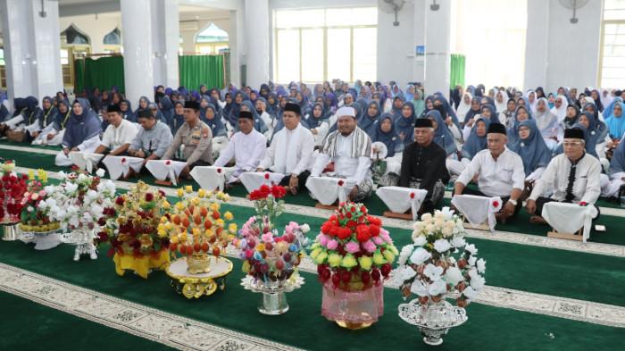 Masjid Azzulfa, Dabo Singkep, Kabupaten Lingga, Kepulauan Riau, terdengar lantunan ayat suci Al-Qur'an, Sabtu (5/9/2026) dengan kegiatan Khotmul Qur'an yang digelar Muhibbatul Qur'an.