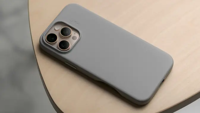 Warna Casing HP Favorit Orang Introvert Menurut Psikologi, Mana Pilihanmu. (Foto: Sayan Majhi/Unsplash)