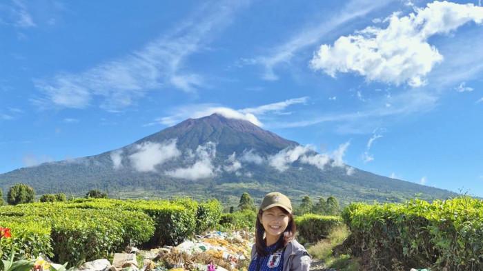 Penampakan Gunung Kerinci, di Kabupaten Kerinci, Provinsi Jambi.