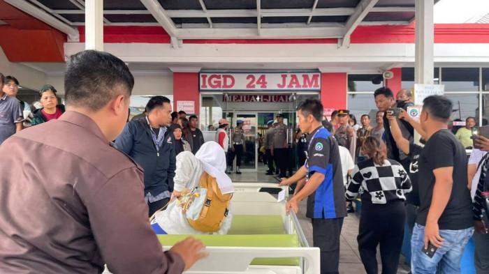 SISWA KERACUNAN MBG - Siswa SMA di Berastagi Diduga Keracunan Usai Santap Makanan Bergizi Gratis. Febiona br Purba (16), salah satu dari ratusan pelajar SMK yang menjadi korban dugaan keracunan Makan Bergizi Gratis (MBG) di Kabupaten Karo, Sumatera Utara, pada Kamis, 13 Agustus 2026 lalu.