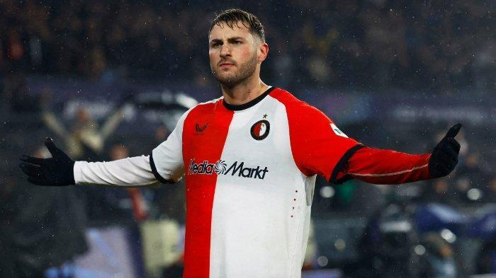 PEMAIN FEYENOORD - Selebrasi Santiago Gimenez setelah mencetak gol dalam pertandingan Feyenoord vs Bayern Munchen pada pekan ke-7 Liga Champions di De Kuip Stadium, Kamis (23/1/2025).