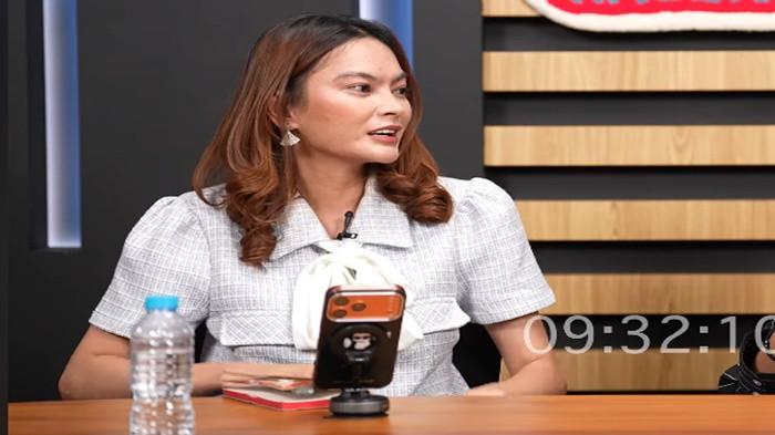 PROFIL -- Tenaga Ahli Utama KSP, Ulta Levenia Nababan, menuai sorotan publik usai mengaitkan fenomena erupsinya sejumlah gunung api di Indonesia dengan proyek rekayasa HAARP milik Amerika Serikat.