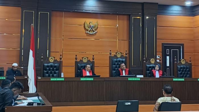 Sidang perdana kasus dugaan korupsi dengan terdakwa Beny Saswin Nasrun 8/9/2026