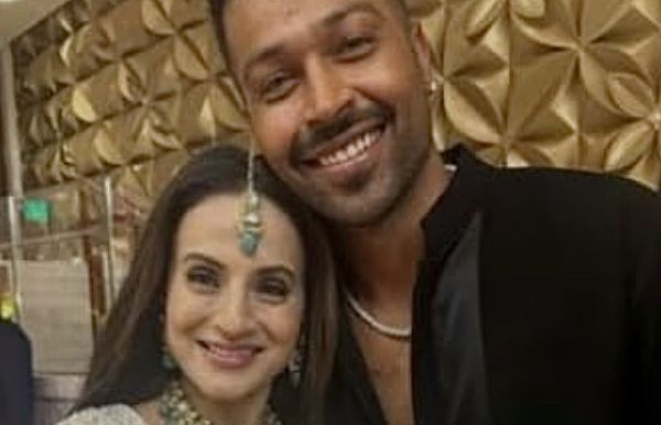 Ameesha Patel addressing public dating rumours linked to cricketer Hardik Pandya