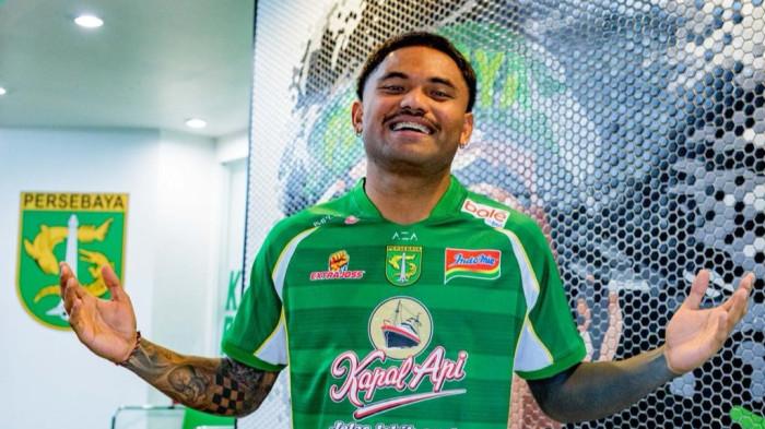 GABUNG - Saddil Ramdani resmi bergabung Persebaya Surabaya. Pengalaman Saddil di level tertinggi sepak bola Indonesia diharapkan menambah energi, kreativitas, sekaligus pilihan bagi lini depan Persebaya