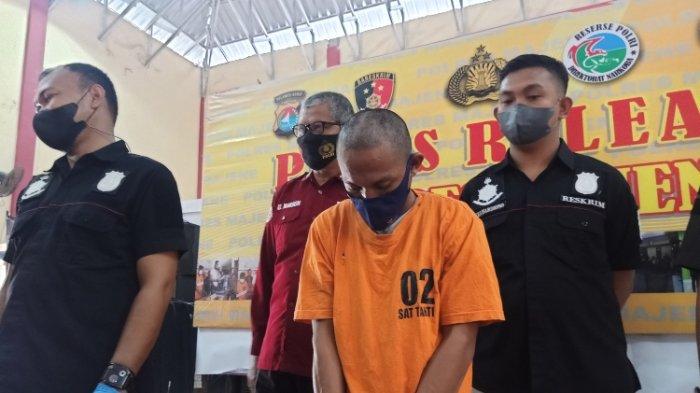 Pelaku rudapaksa diamankan di Polres Majene, teramcam 15 tahun penjara.