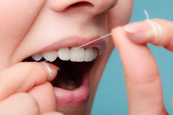 How to Whiten Yellow Teeth Naturally: 5 Easy Home Care Tips