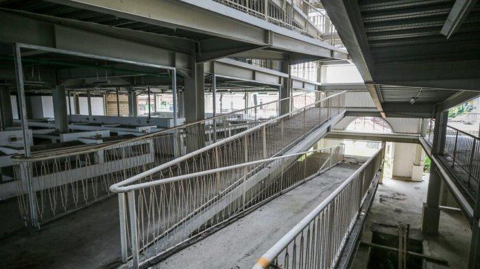 PASAR CIHAURGEULIS - Kondisi bangunan baru di Pasar Cihaurgeulis. Pemkot Bandung meminta pengelola Pasar Cihaurgeulis untuk segera memindahkan para pedagang ke kios di bangunan baru karena bangunan lama sudah tidak layak huni.