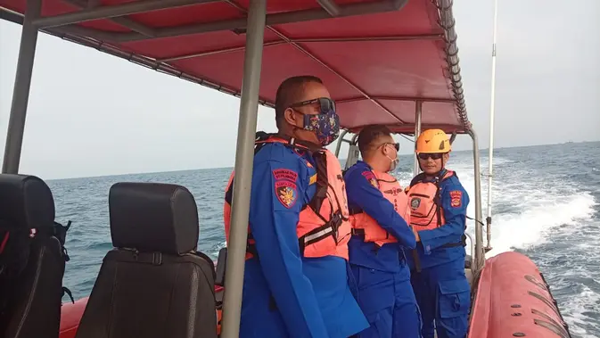Polda Lampung cari lima jurnalis hilang kontak di Selat Sunda