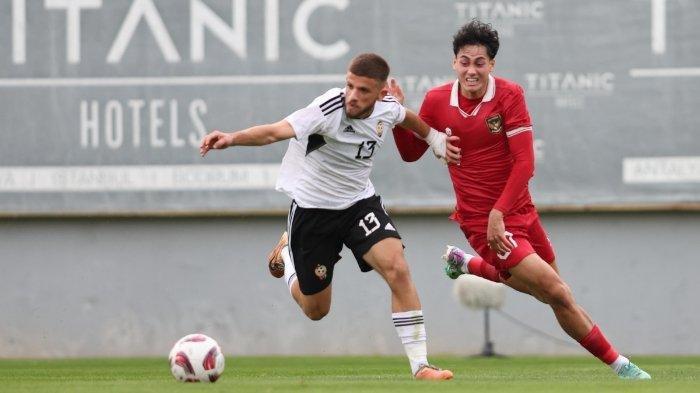 Duel pemain Timnas Indonesia, Rafael Struick dengan pemain Libya. Prediksi skor Libya vs Rwanda, susunan pemain dan link live streaming di Grup D Kualifikasi Piala Afrika, Rabu (4/9/2024) malam ini pukul 23.00 WIB.
