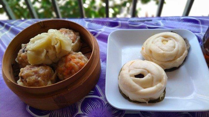 SEJARAH KULINER LEGENDARIS - Menu dimsum dan bakpao di Dumsum Uma Yum Cha, Solo, Jawa Tengah, Selasa (12/10/2021). Begini sejarah Uma Yumcha.