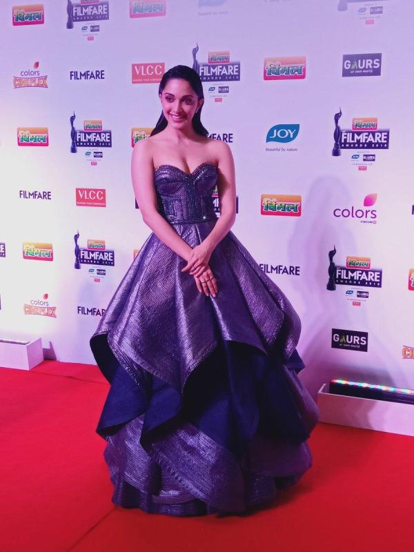disha-patani-to-nora-fatehi-7-bollywood-divas-who-know-exactly-how-to-turn-up-the-oomph-factor-see-their-hottest-pics Disha Patani To Nora Fatehi: 7 Bollywood Divas Who Know Exactly How To Turn Up The Oomph Factor — See Their Hottest Pics