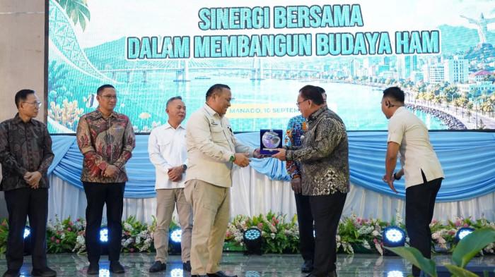 Bupati Robby Dondokambey tandatangani MoU dan penguatan kapasitas HAM