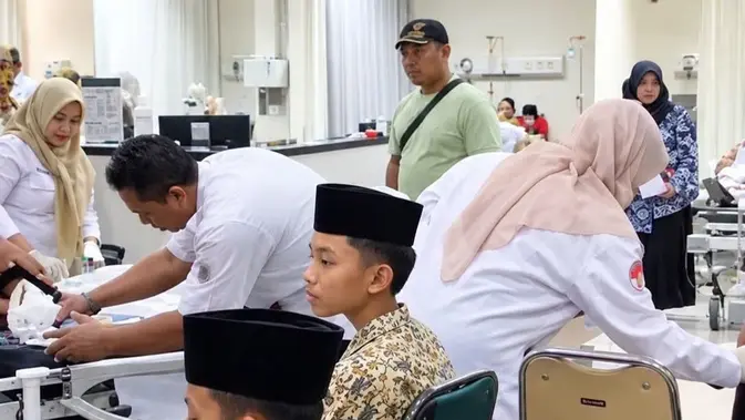 40 orang siswa masih menjalani perawatan di rumah sakit dan Puskesmas. (Liputan6.com/Arief) 40 orang siswa masih menjalani perawatan di rumah sakit dan Puskesmas. (Liputan6.com/Arief)