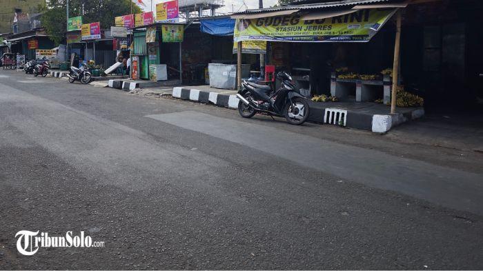 TERANCAM TERGUSUR - Suasana Kawasan Ledoksari, Kampung Rejosari, RT 1 RW 7, Purwodiningratan, Jebres, Solo, Jumat (11/9/2026). PT KAI menerbitkan Surat Peringatan Kedua (SP 2) kepada warga Ledoksari, Kampung Rejosari, RT 1 RW 7, Purwodiningratan, Jebres, Solo, agar segera mengosongkan lahan.