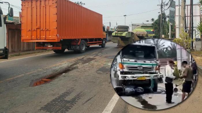 REMUK TERGILAS TRONTON - Satu unit motor remuk tergilas truk tronton tidak jauh dari Jembatan Aurduri Jambi, Sabtu (12/9/2026). Pengendara selamat meski mengalami luka di beberapa bagian.