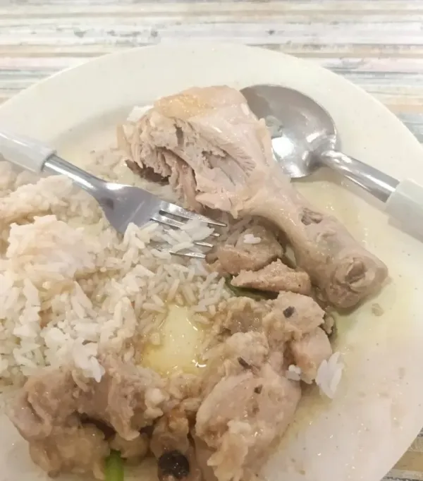 Kaget! Harga Nasi Rames dengan 2 Lauk Ini Tembus Rp93 Ribu
