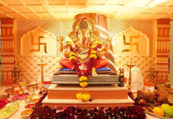 Amruta and Divija Fadnavis Ganesh Chaturthi look